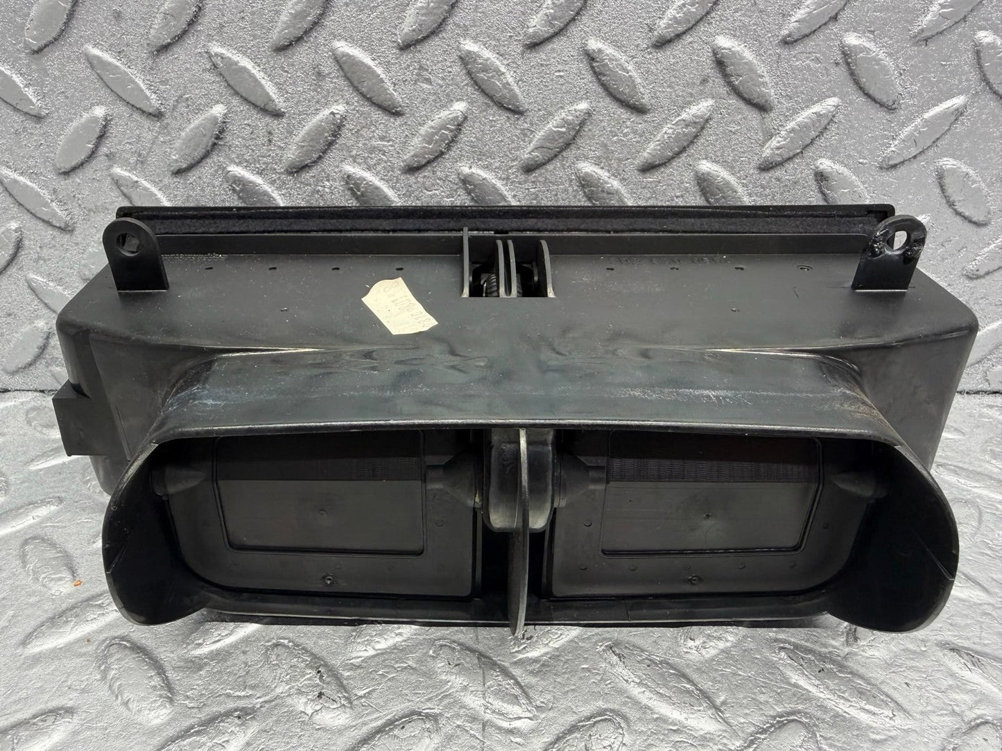 W202 dashboard centre air vent used OEM