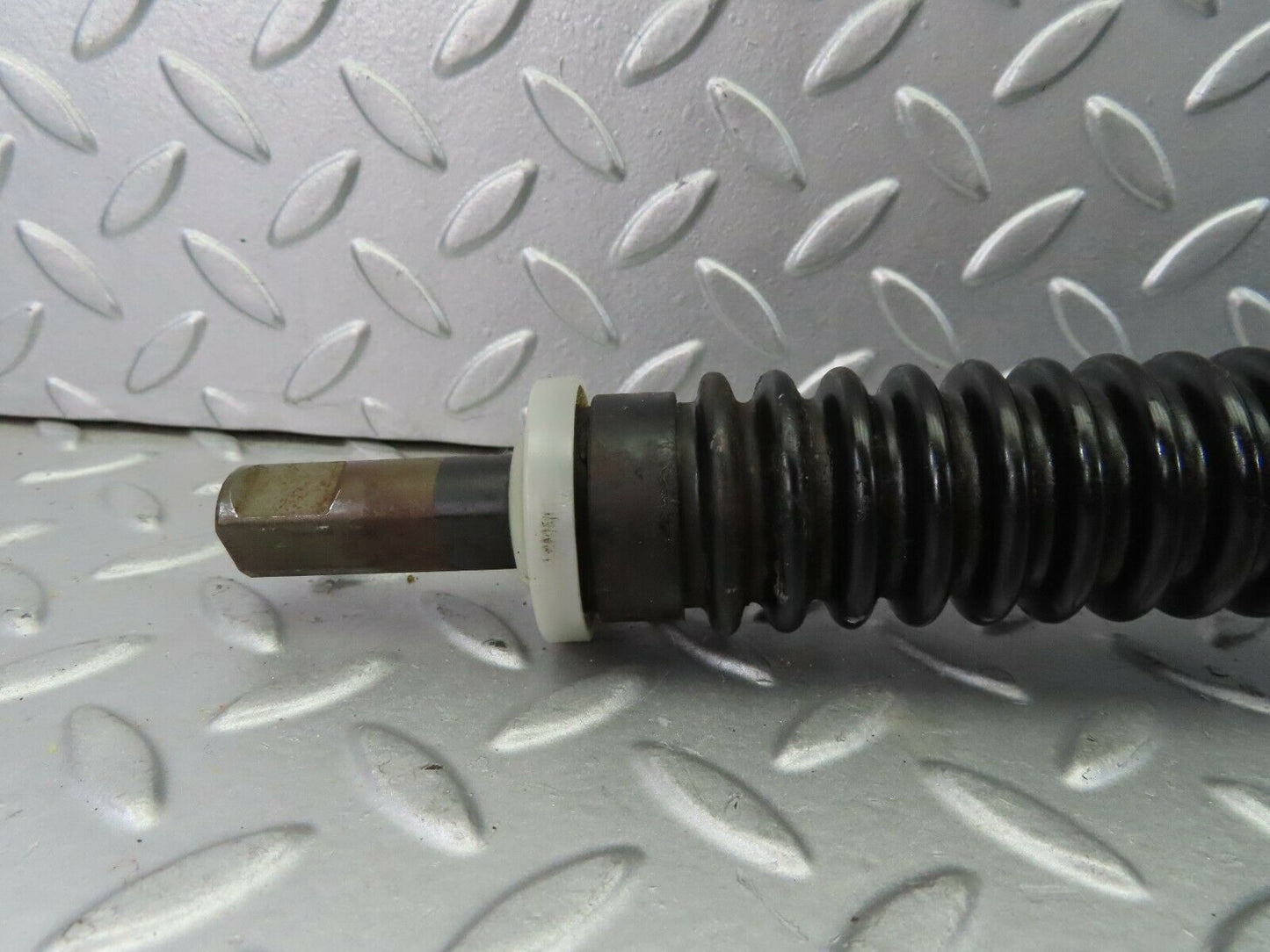 7743 Mercedes-Benz S123 230TE Wagon Steering Column