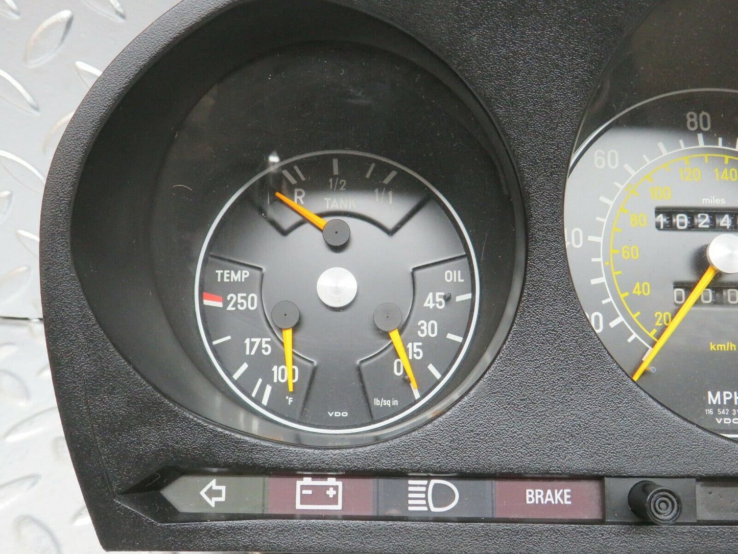 23685 Mercedes-Benz W116 350SE Instrument Cluster 87001021 1165423101