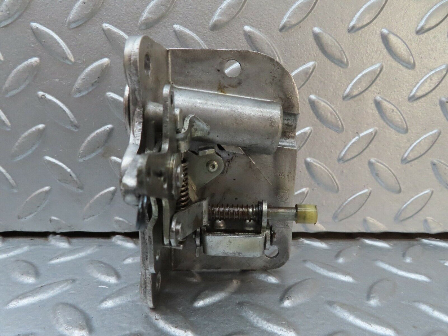 18586 Mercedes-Benz W120 W121 Ponton Rear Left Door Lock Mechanism