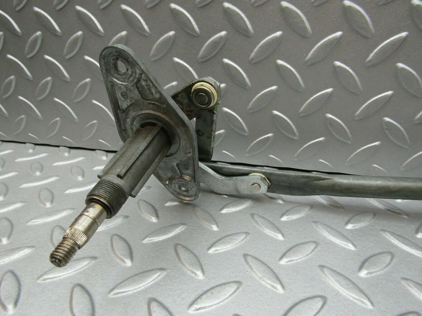 3395 Mercedes-Benz W108 280SE Windshield Wiper Linkage