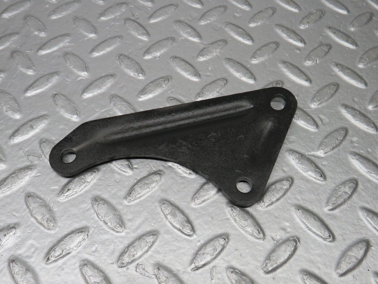 39290 Mercedes-Benz R107 500SL Air Condition Compressor Mount Bracket