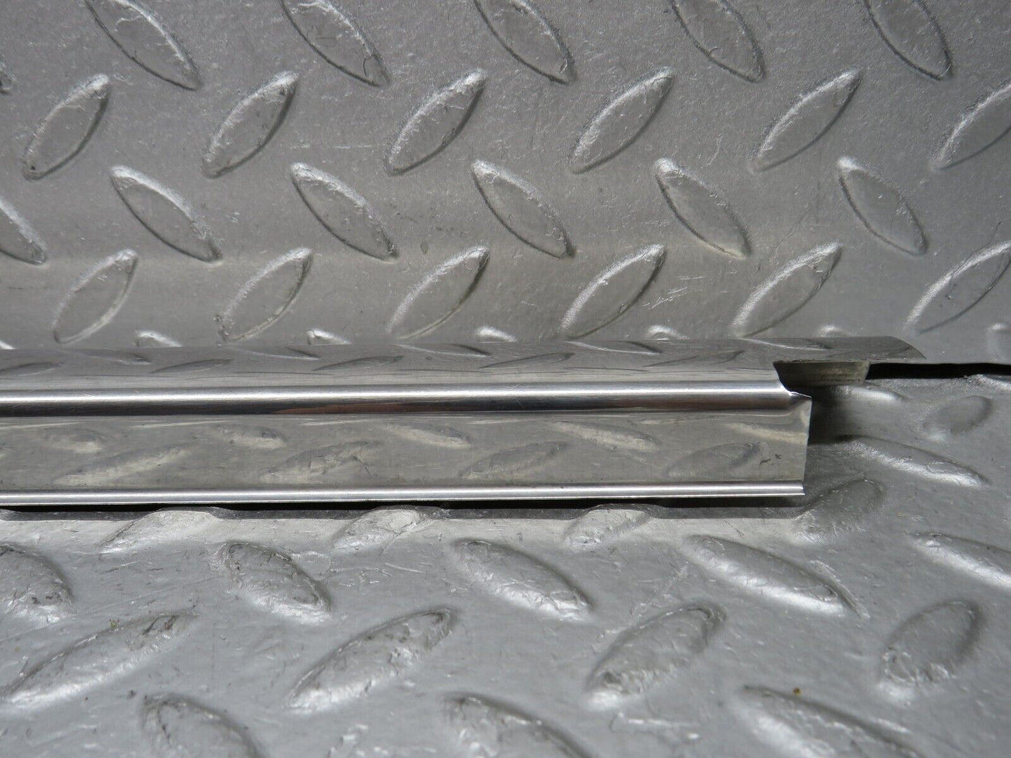37370 Mercedes-Benz W109 300SEL Rear Right Door Sill Chrome
