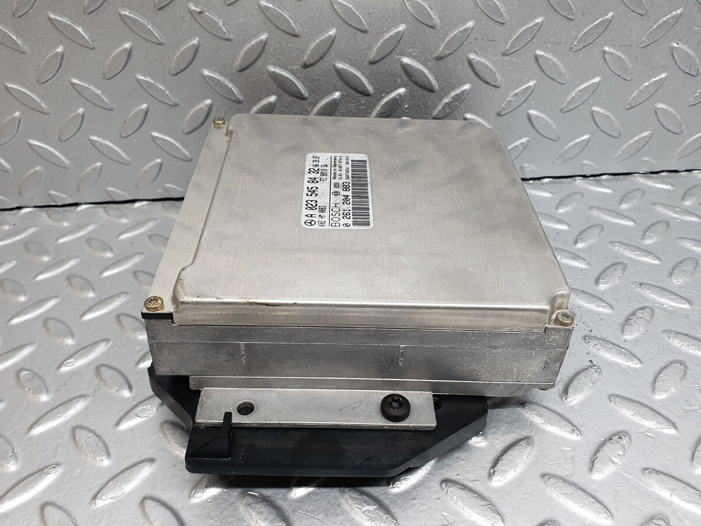 41927 Mercedes-Benz W202 C200 Engine Control Unit ECU Bosch 0235458432