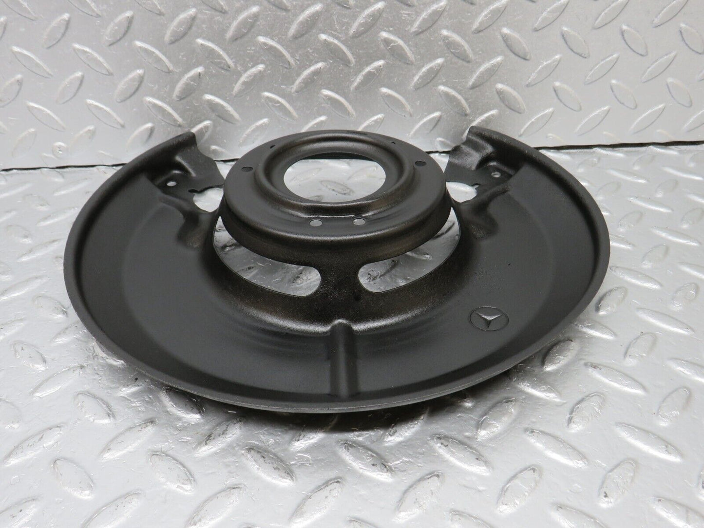 40579 Mercedes-Benz W123 300D Front Right Brake Disc Protection Plate