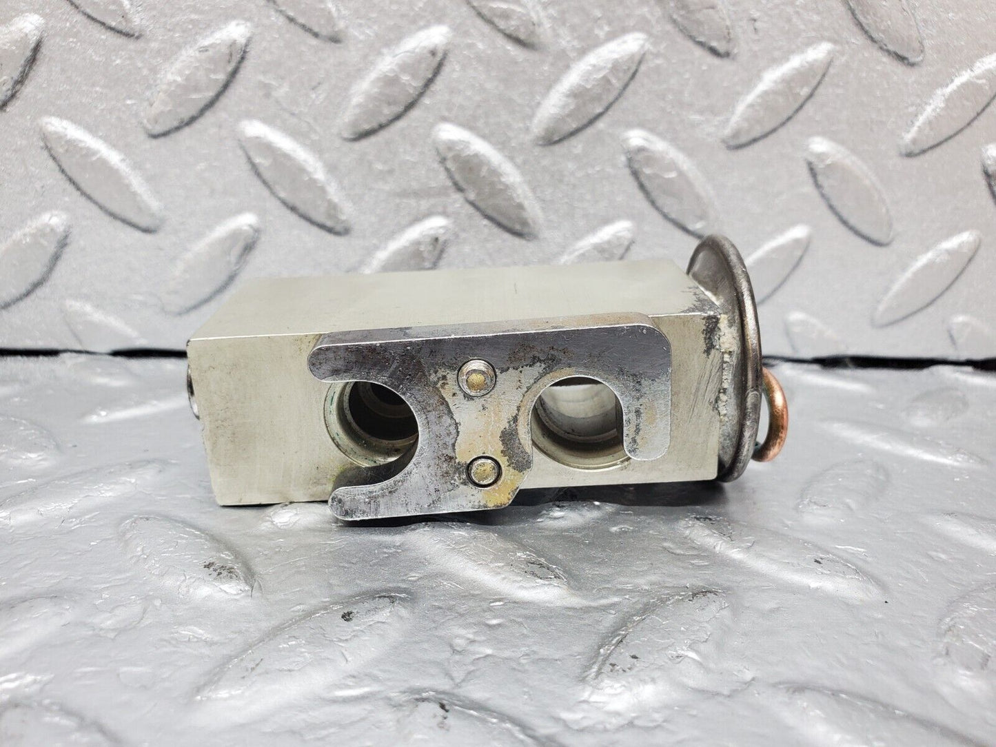 44977 Mercedes-Benz R129 300SL Coupe Air Condition Expansion Valve 2018300784