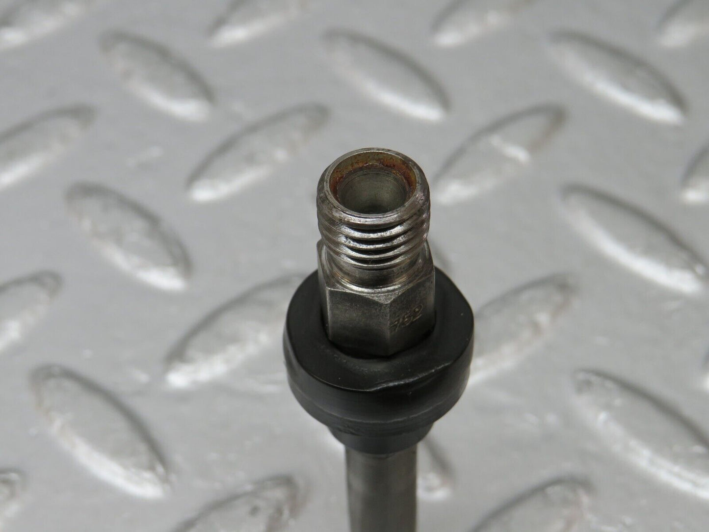 33686 Mercedes-Benz W201 190E 2.0L Fuel Injector Bosch 0437502010