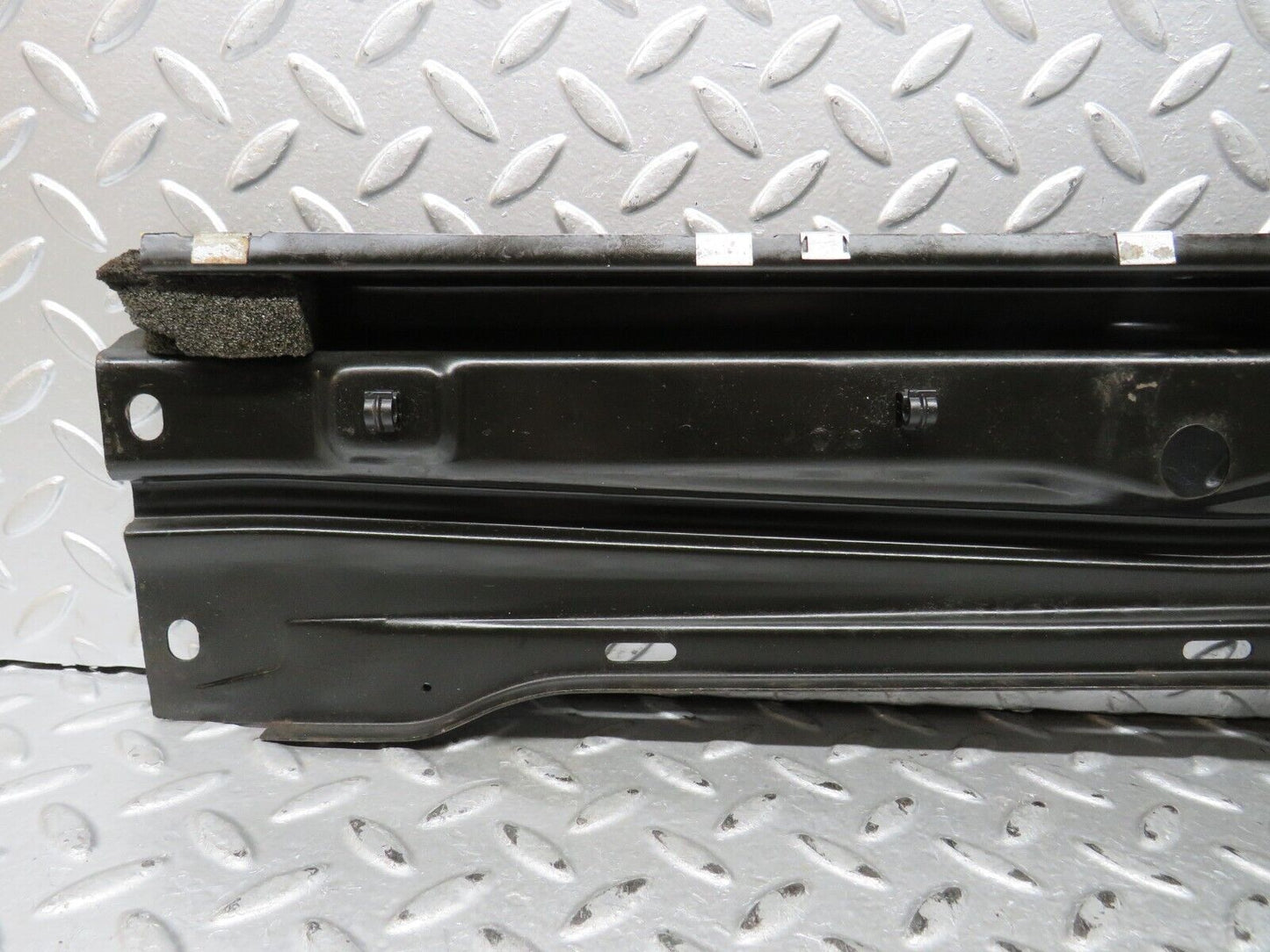 28989 Mercedes-Benz C124 320CE Coupe Rear Window Channel Support Right Side