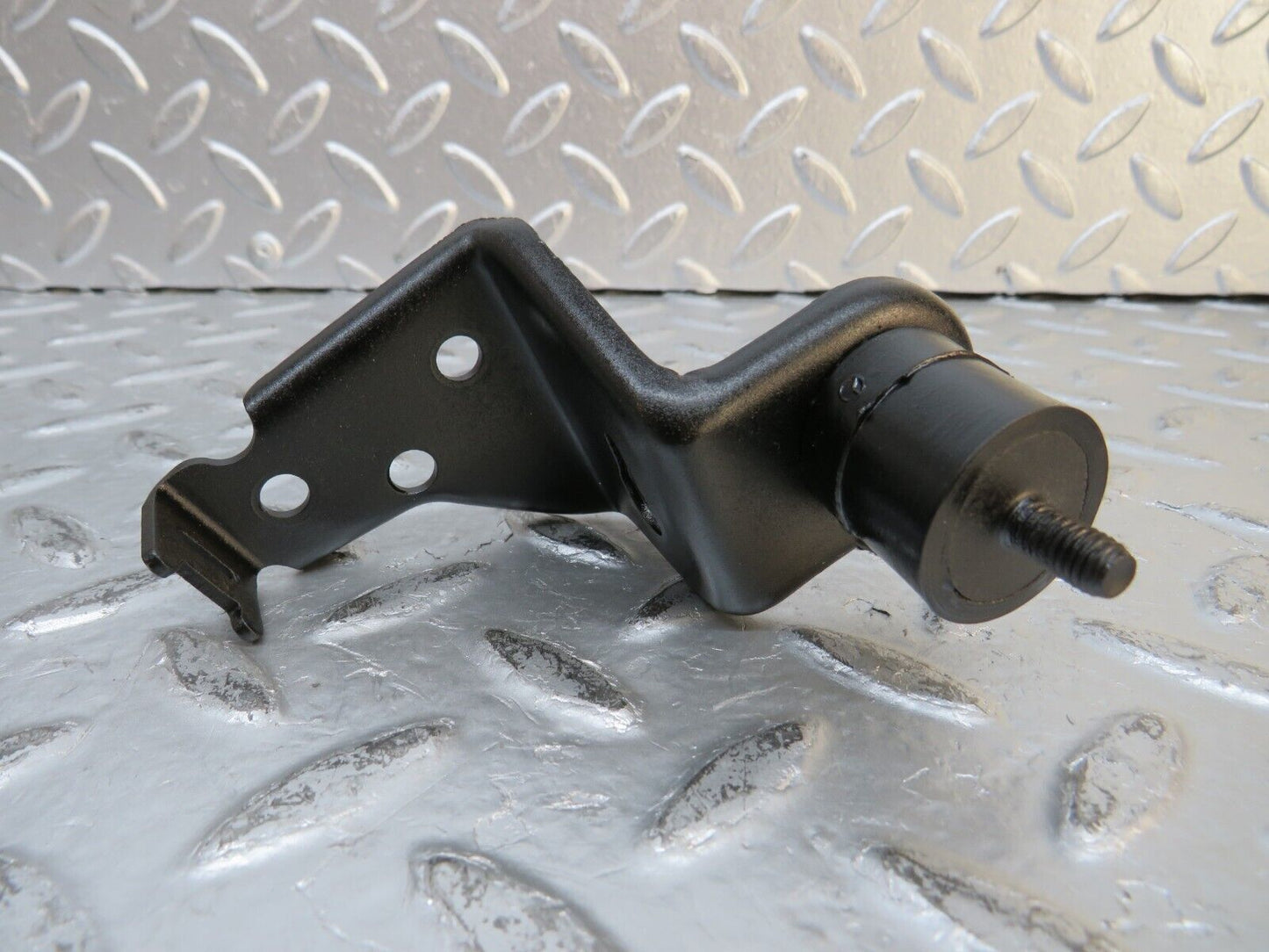 29933 Mercedes-Benz W123 230E Air Filter Housing Bracket