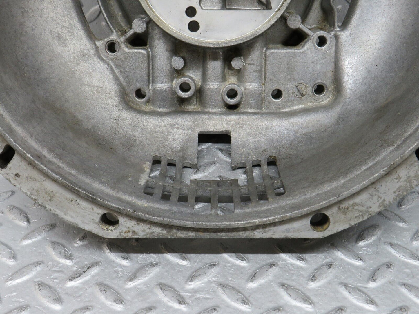 36426 Mercedes-Benz R107 450SL Automatic Gearbox Bell Housing 1092570601