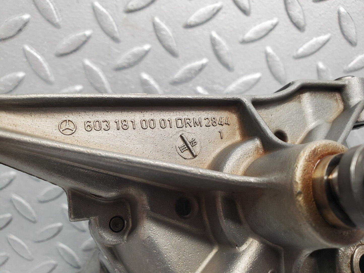 46159 Mercedes-Benz W124 280E Oil Pump 6031810320 6031810001