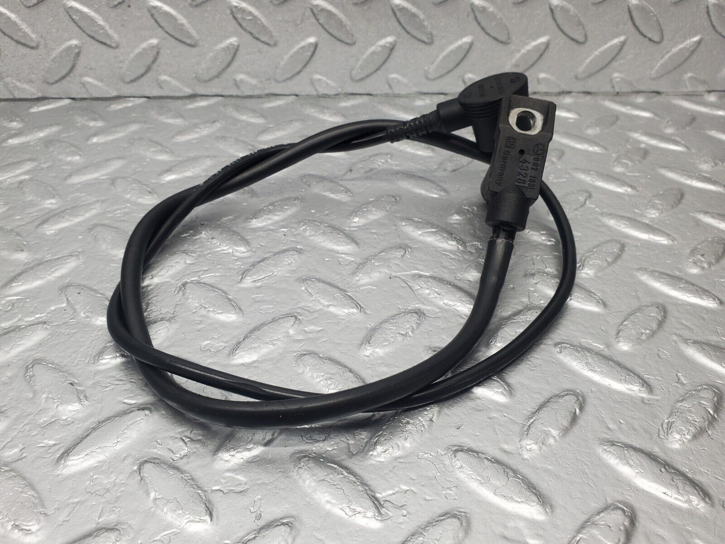 46203 Mercedes-Benz W124 280E Crankshaft Position Sensor 0155452828 0021534328