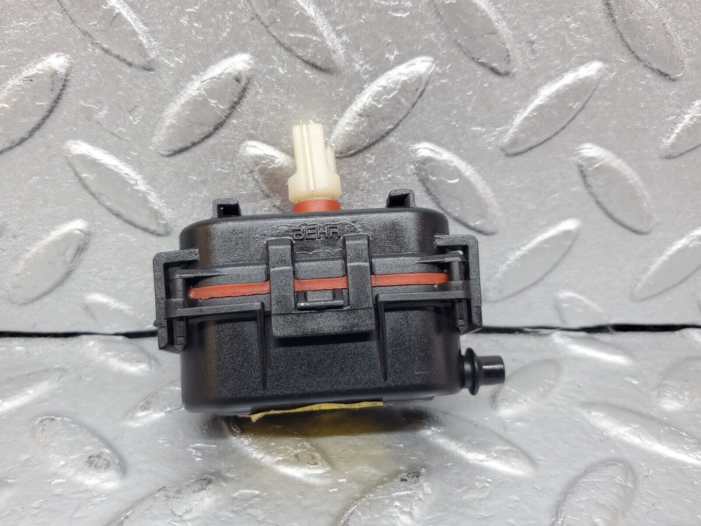 44913 Mercedes-Benz R129 300SL Coupe Heater Box Vacuum Actuator
