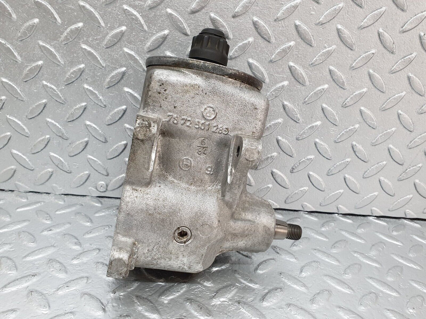 44133 Mercedes-Benz C123 230CE Coupe Power Steering Pump 1264601380 7672900448