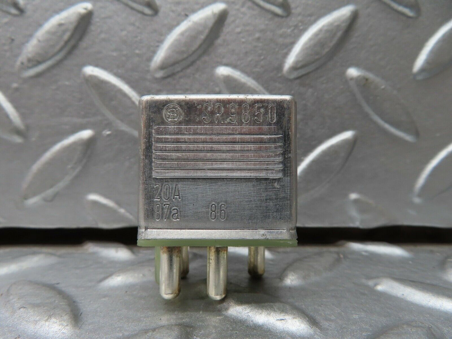 19710 Mercedes-Benz C140 CL420 Coupe Electric Window Relay 0015420219