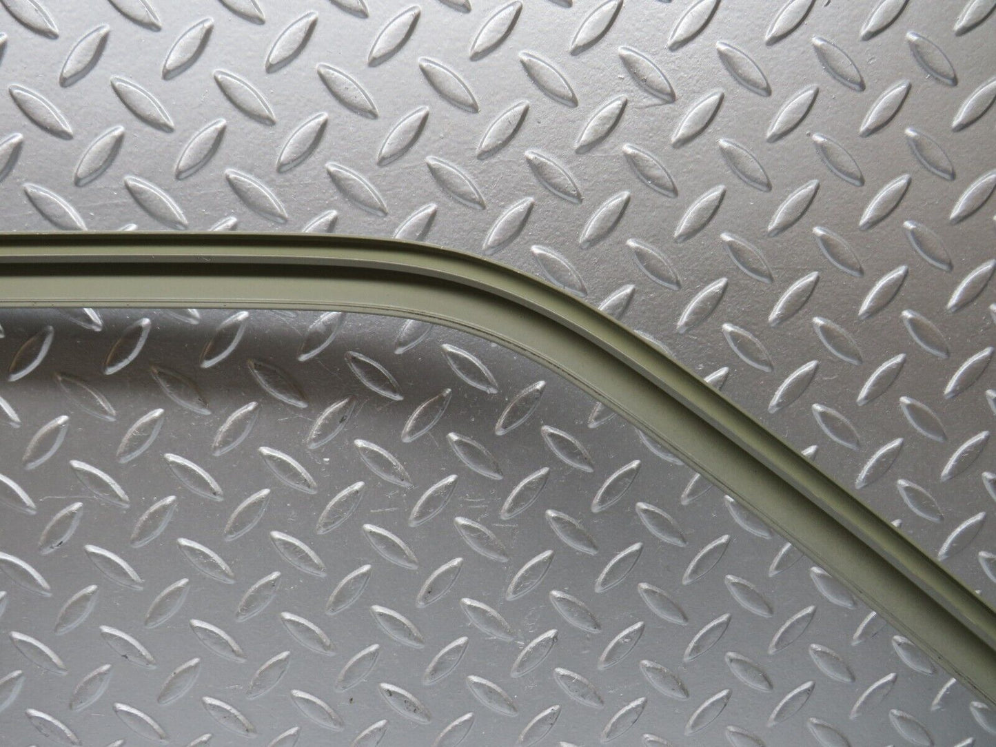 32312 Mercedes-Benz S124 300TE Wagon Front Left Door Exterior Frame Trim