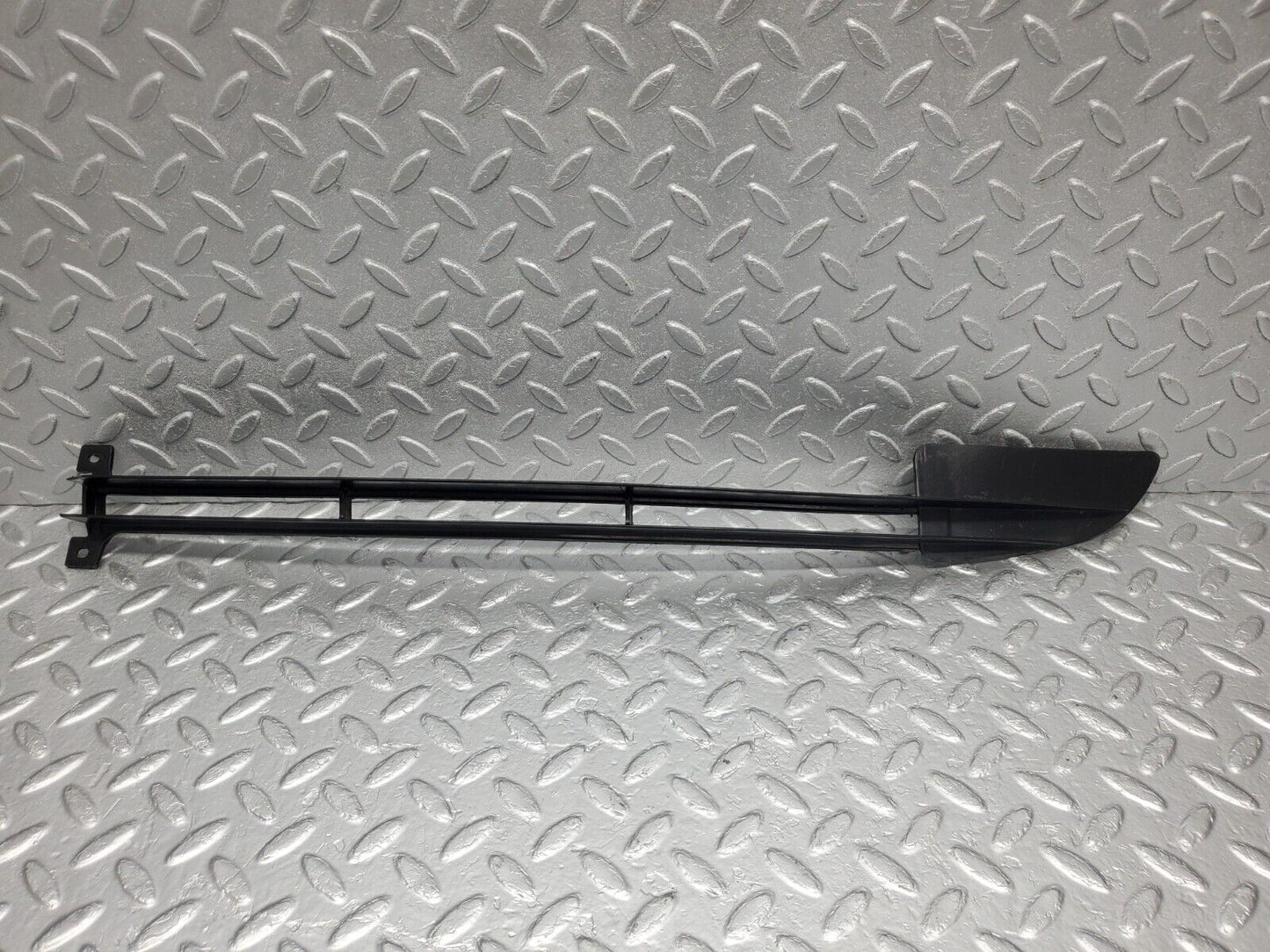 46350 Mercedes-Benz C123 280CE Coupe Front Bumper Lower Grill Left 1238880123