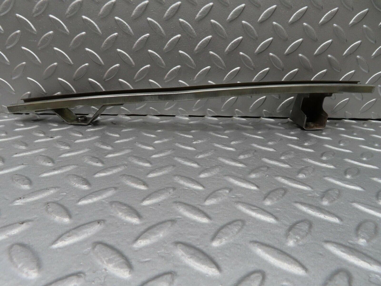 14058 Mercedes-Benz C107 280SLC Rear Right Window Channel
