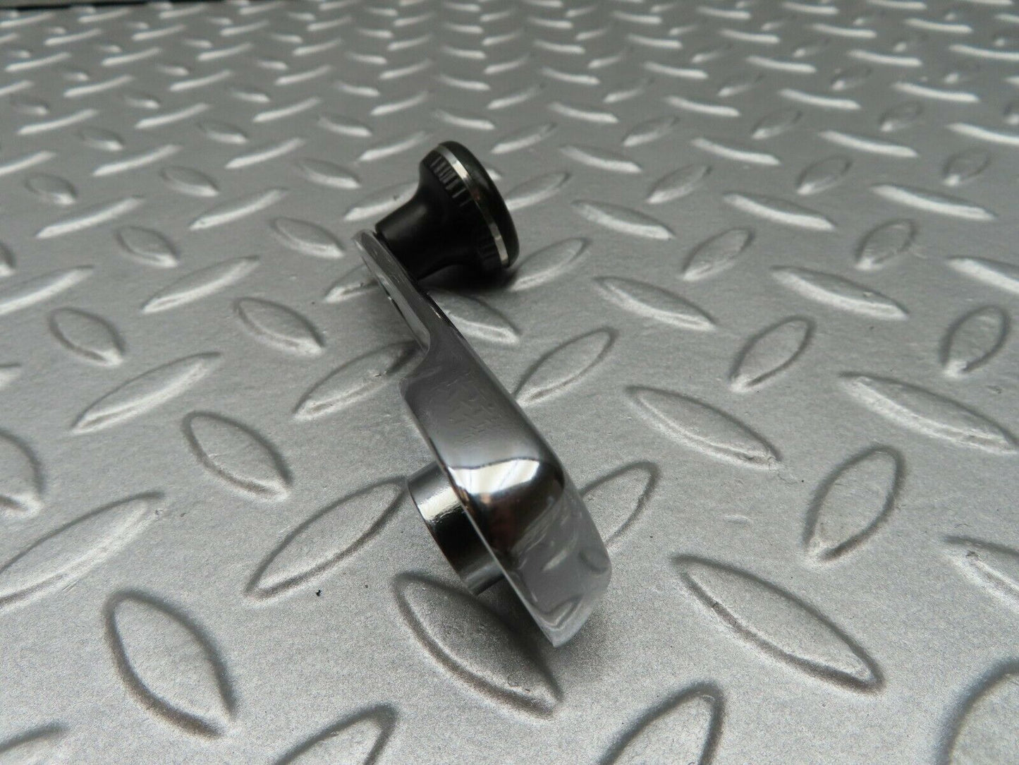 4519 Mercedes-Benz W123 230E Window Lifter Crank Handle