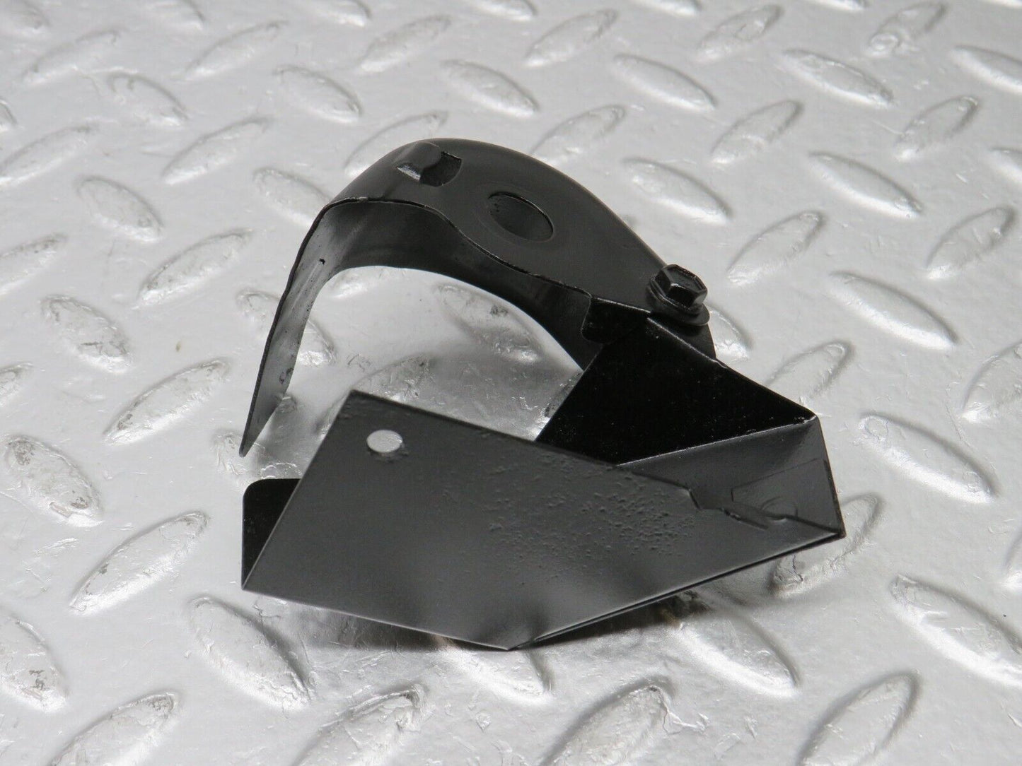 38150 Mercedes-Benz A124 320E Cabriolet Steering Box Ball Joint Cover