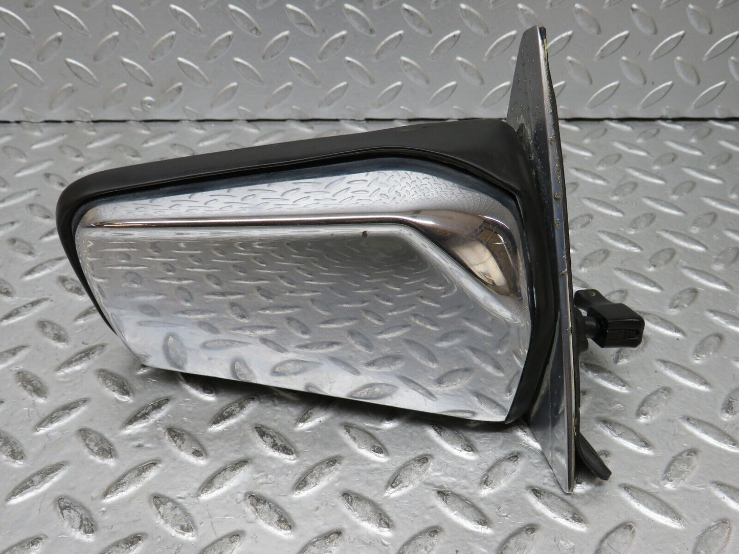 28641 Mercedes-Benz W123 280E Right Wing Mirror Chrome 1238110461