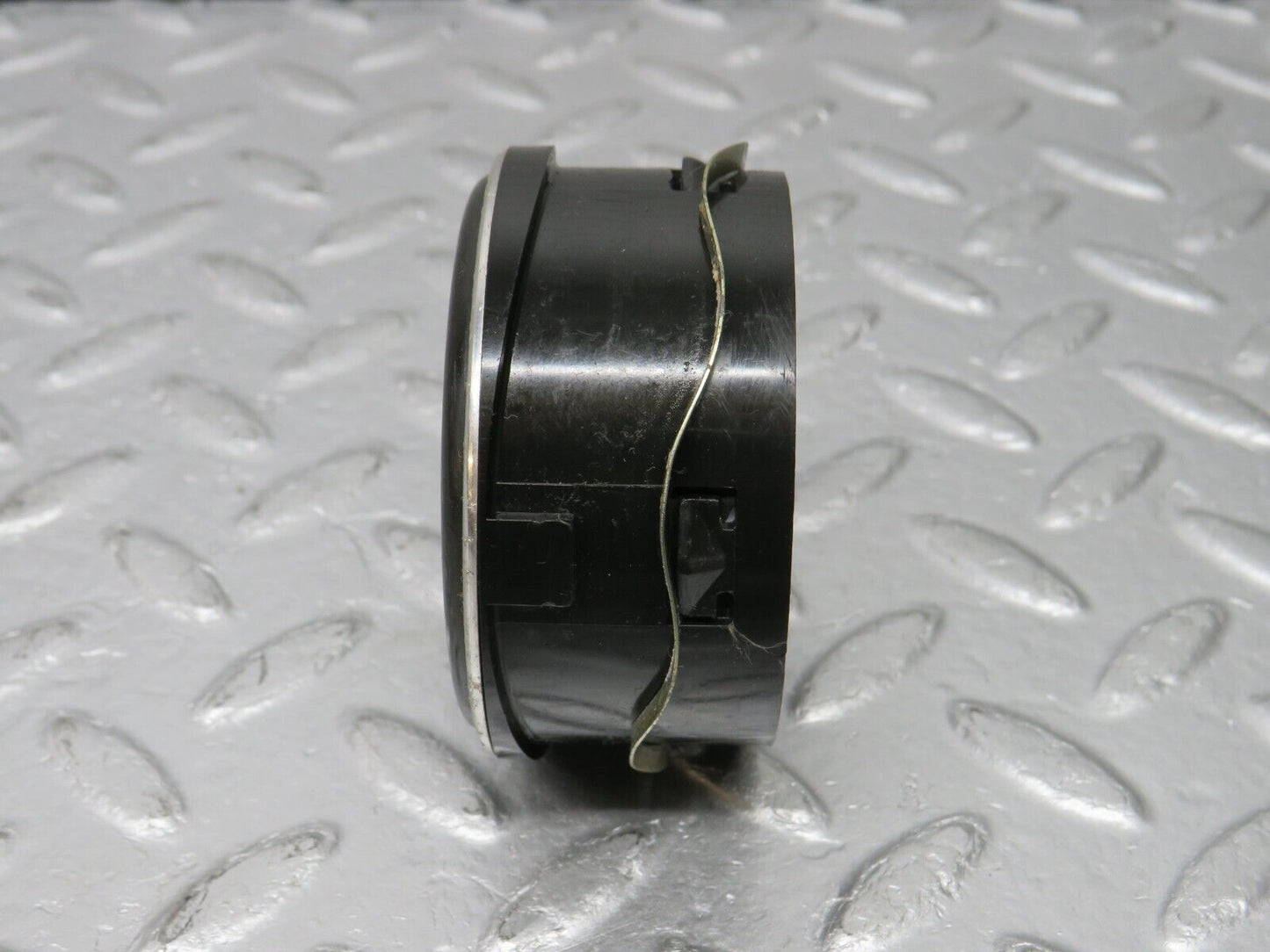 39184 Mercedes-Benz R107 500SL Dashboard Air Vent Chrome Bezel