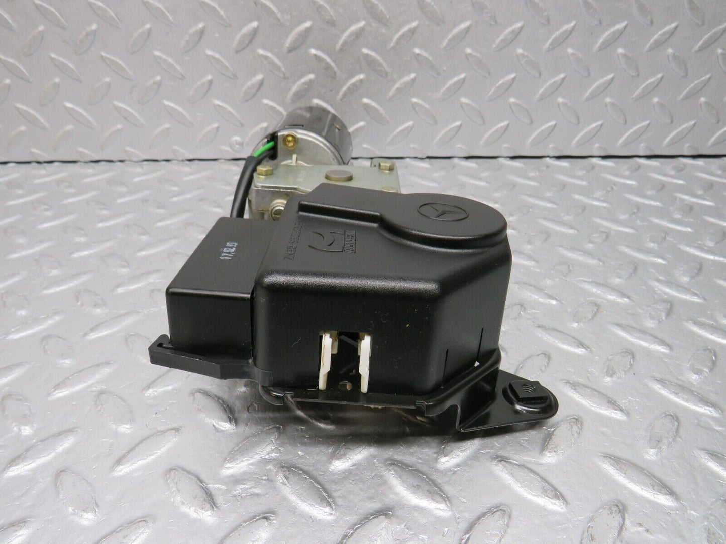 38763 Mercedes-Benz W201 190E 2.6L Sunroof Motor Webasto With Relay 2017800107 1248210047