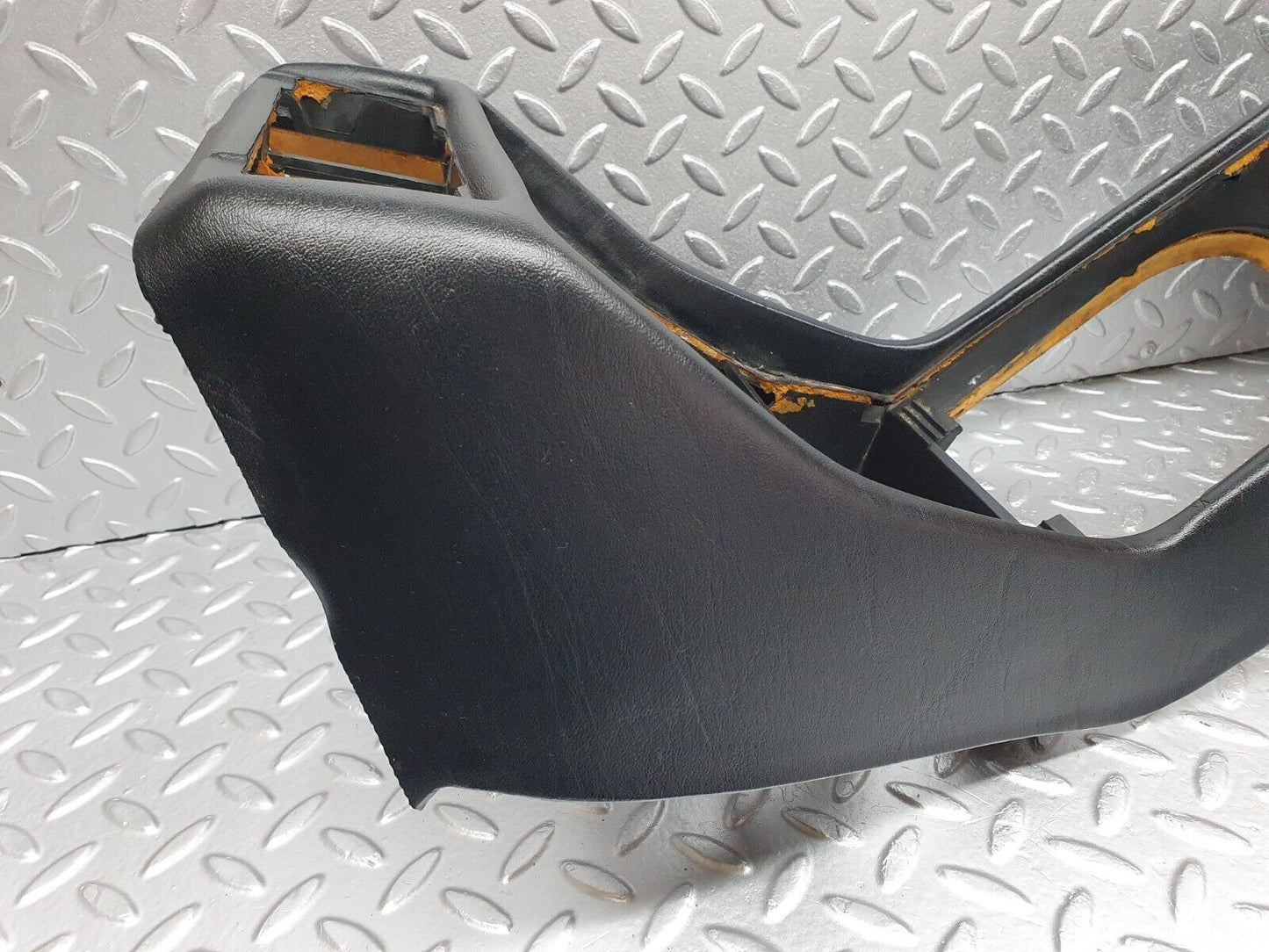 40812 Mercedes-Benz W123 300D Centre Console Black
