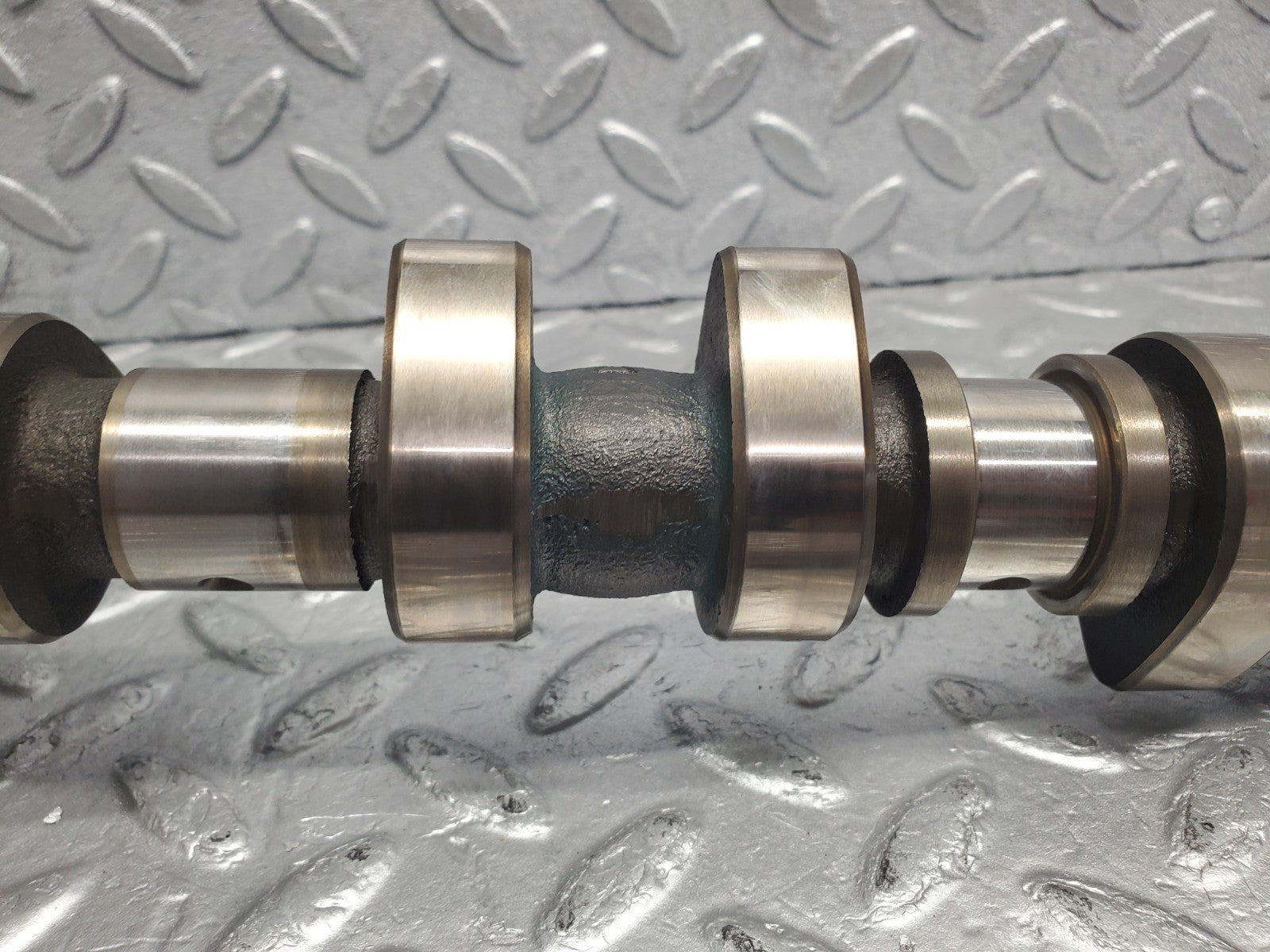 W124 Wagon camshaft intake side used OEM