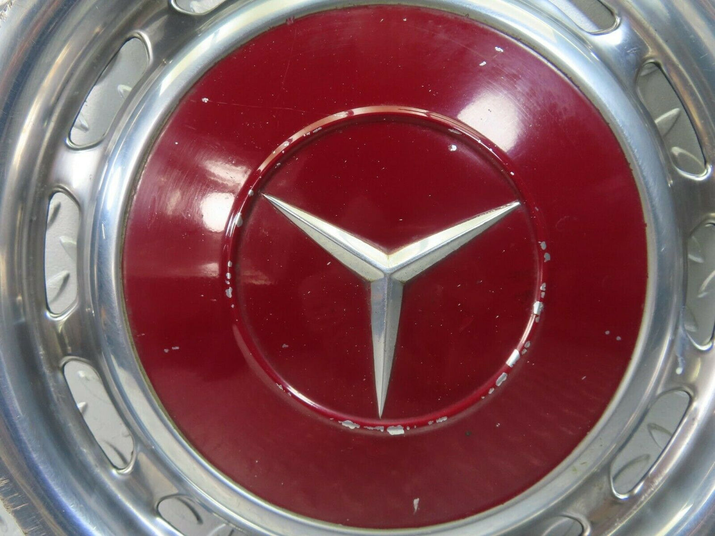 8388 Mercedes-Benz Vintage Wheel Trim Hub Cap 14