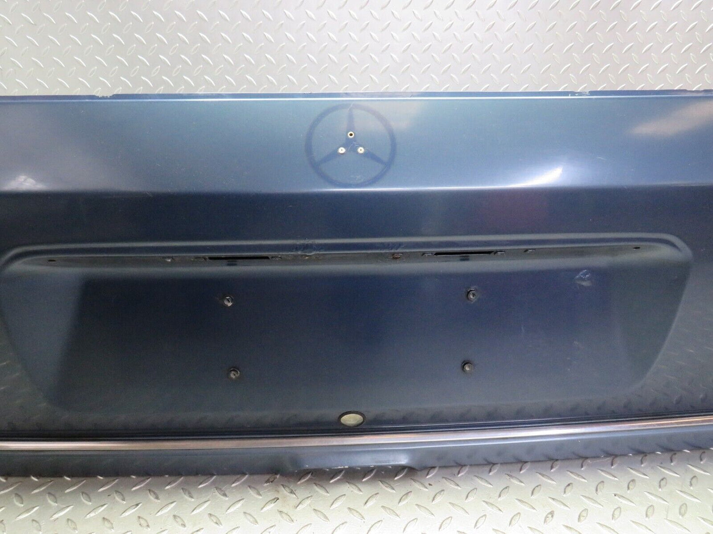 31417 Mercedes-Benz S124 220TE Wagon Tailgate Trunk Door & Handle Moulding Trim