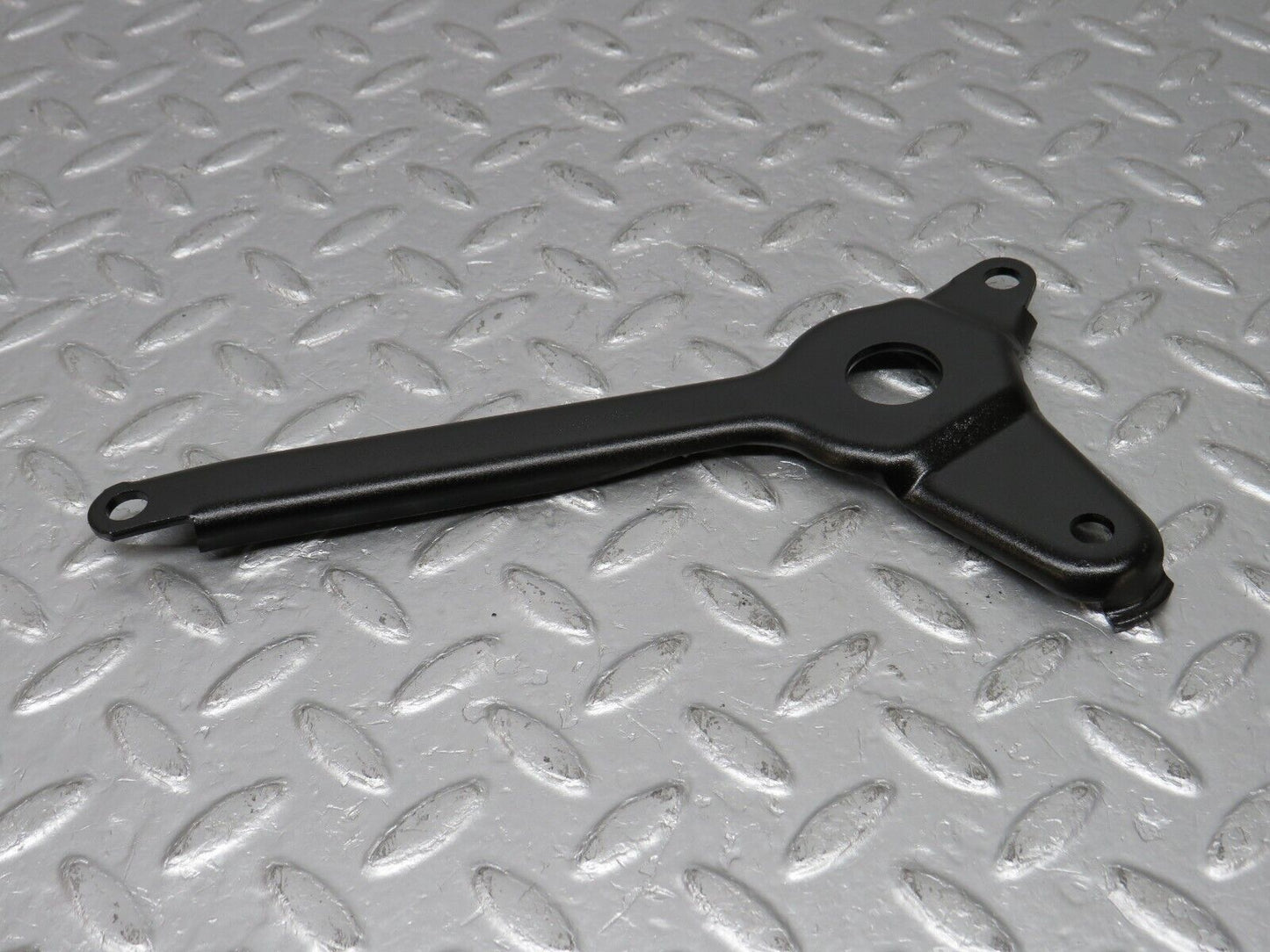 38930 Mercedes-Benz W201 190E 2.6L Belt Tensioner Bracket 1032021240