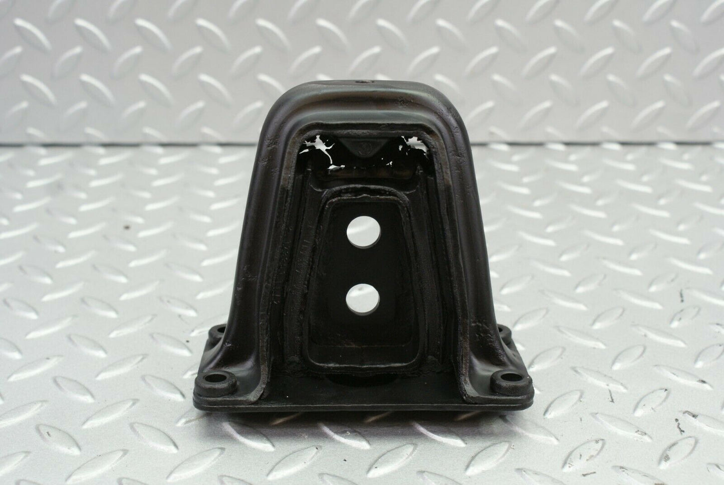 2567 Mercedes-Benz W116 350SE Rear Differential Mount