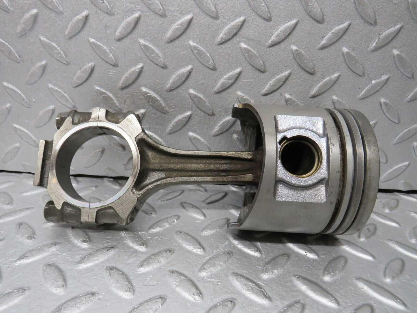 37628 Mercedes-Benz W109 300SEL Piston With Connecting Rod 91.5 mm