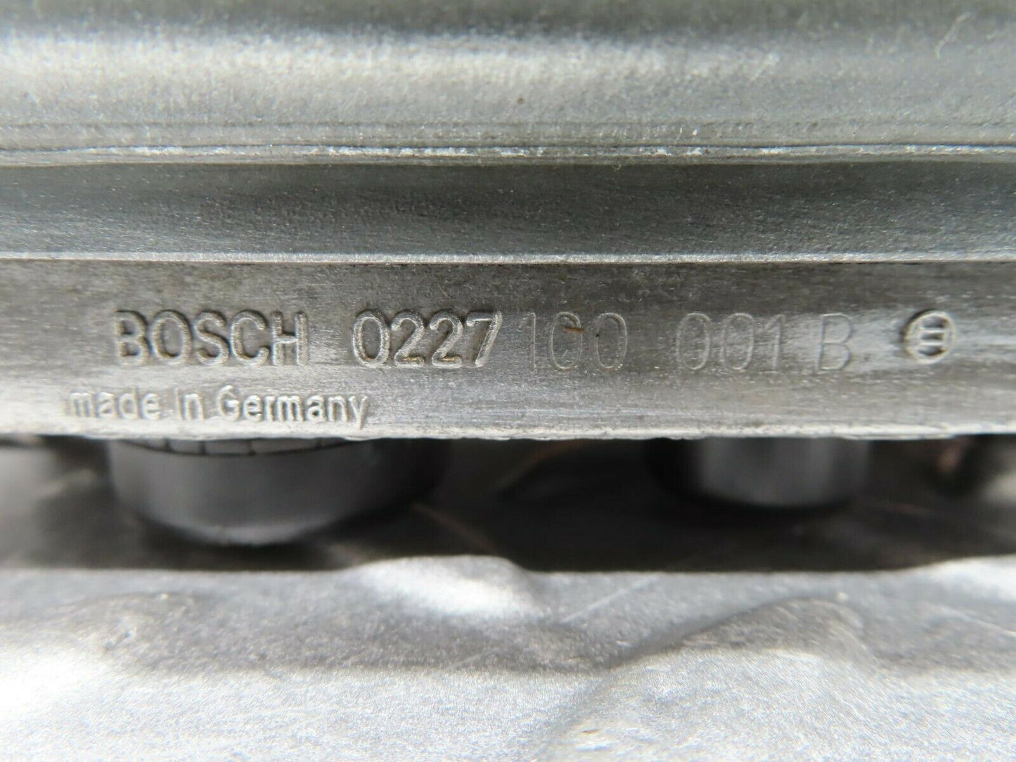 16660 Mercedes-Benz C107 380SLC Ignition Control Unit Bosch 0227100001