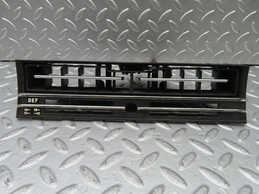 20896 Mercedes-Benz W114 250CE Coupe Dashboard Centre Air Vent 1158300003