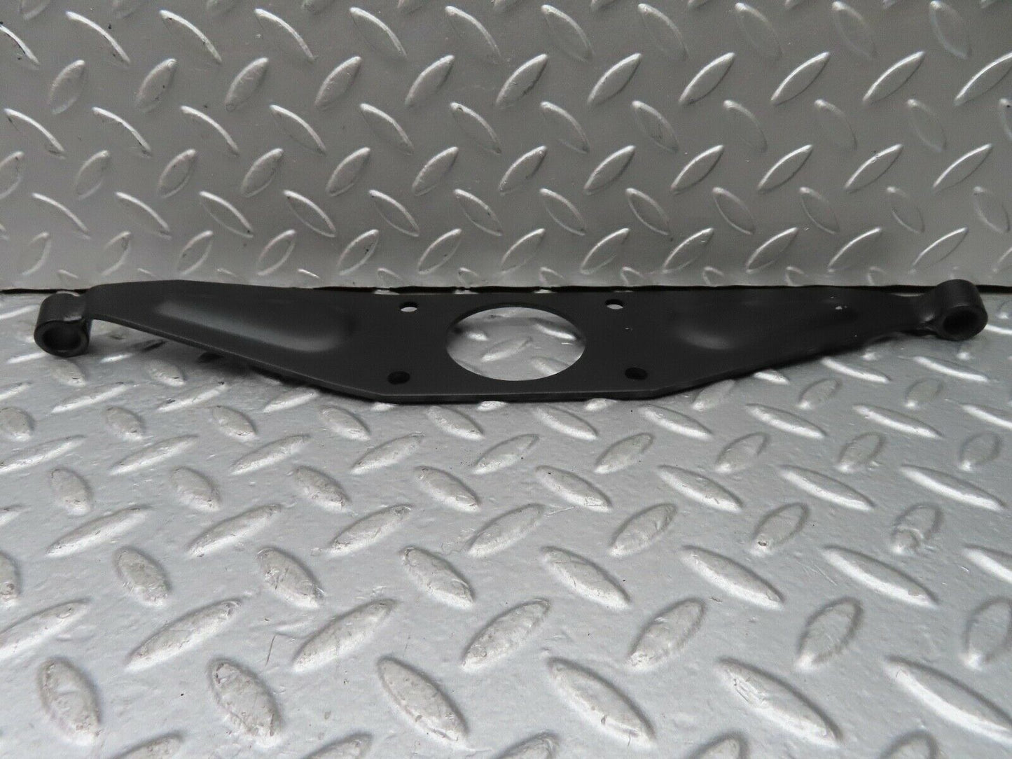 18543 Mercedes-Benz W136 170V Engine Mount Bracket