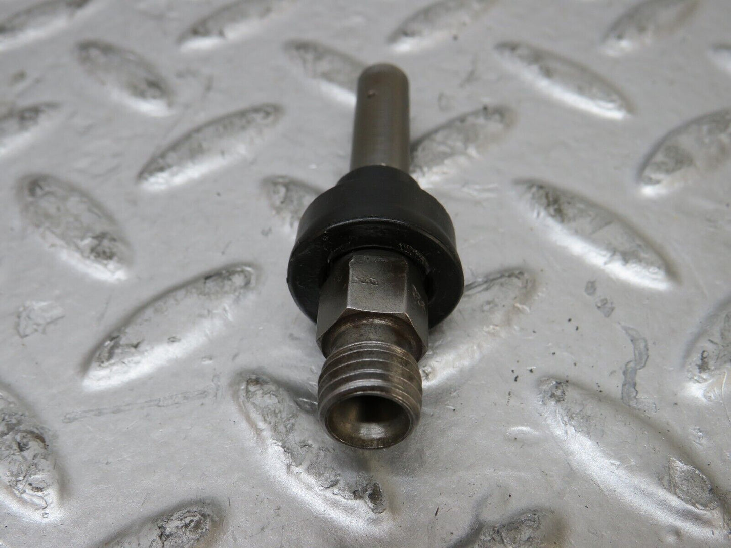 26249 Mercedes-Benz W116 450SE Fuel Injector Bosch 0437502010