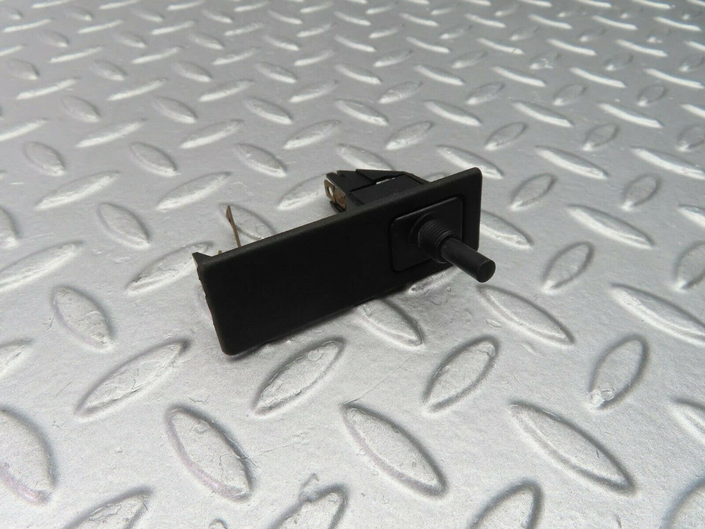 9910 Mercedes-Benz C123 230CE Coupe Trunk Lighting 1158202511