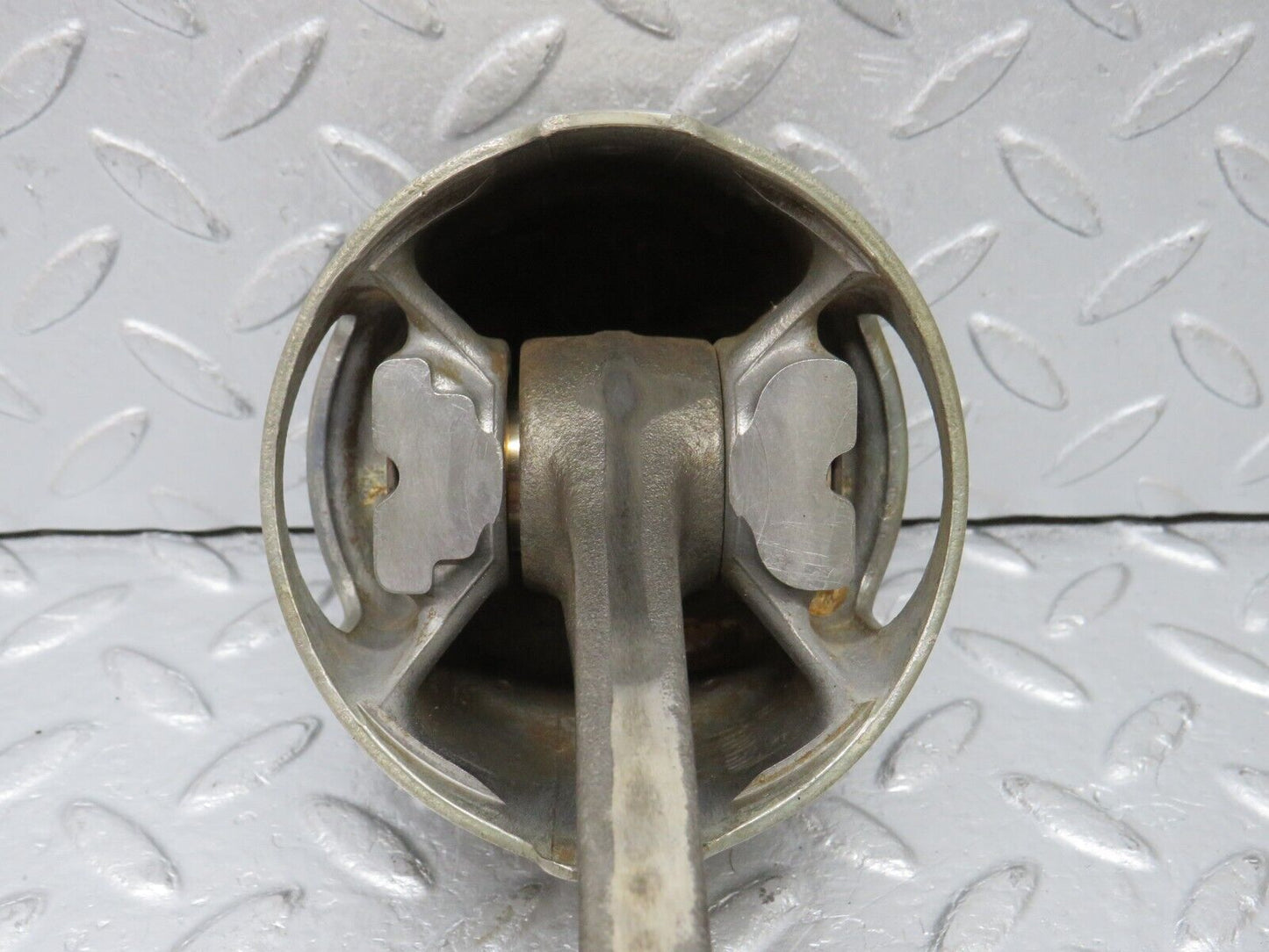 39308 Mercedes-Benz R107 500SL Piston With Connecting Rod 96,51mm