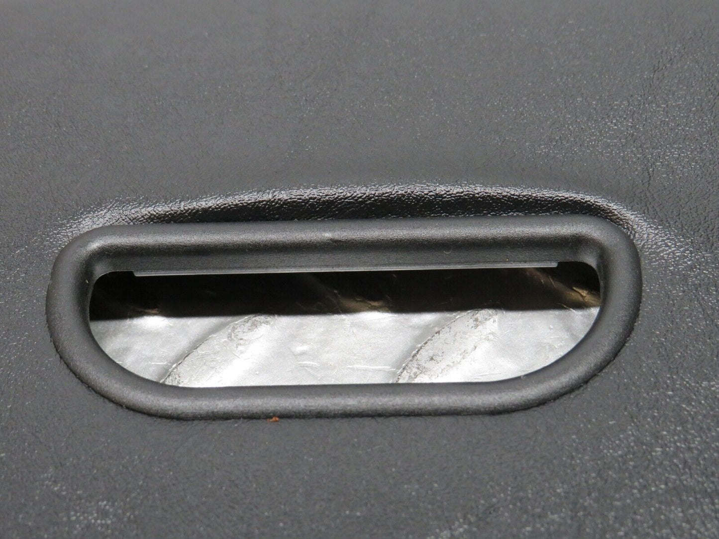 31568 Mercedes-Benz W201 190LE 1.8L C Pillar Cover Trim Left Black 2016950144