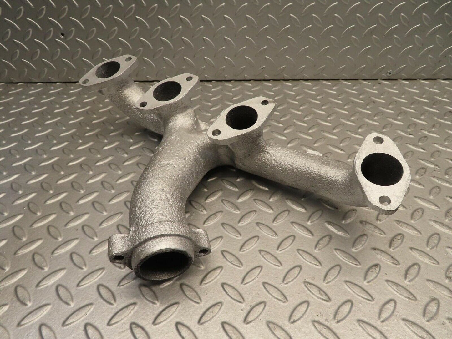 11762 Mercedes-Benz R107 450SL Exhaust Manifold Right 1171428701
