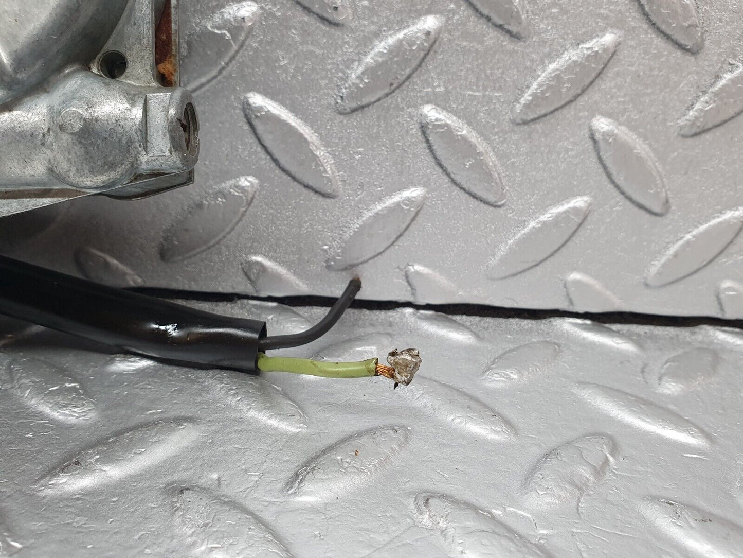 44146 Mercedes-Benz C123 230CE Coupe Front Right Window Regulator Motor 0130820057