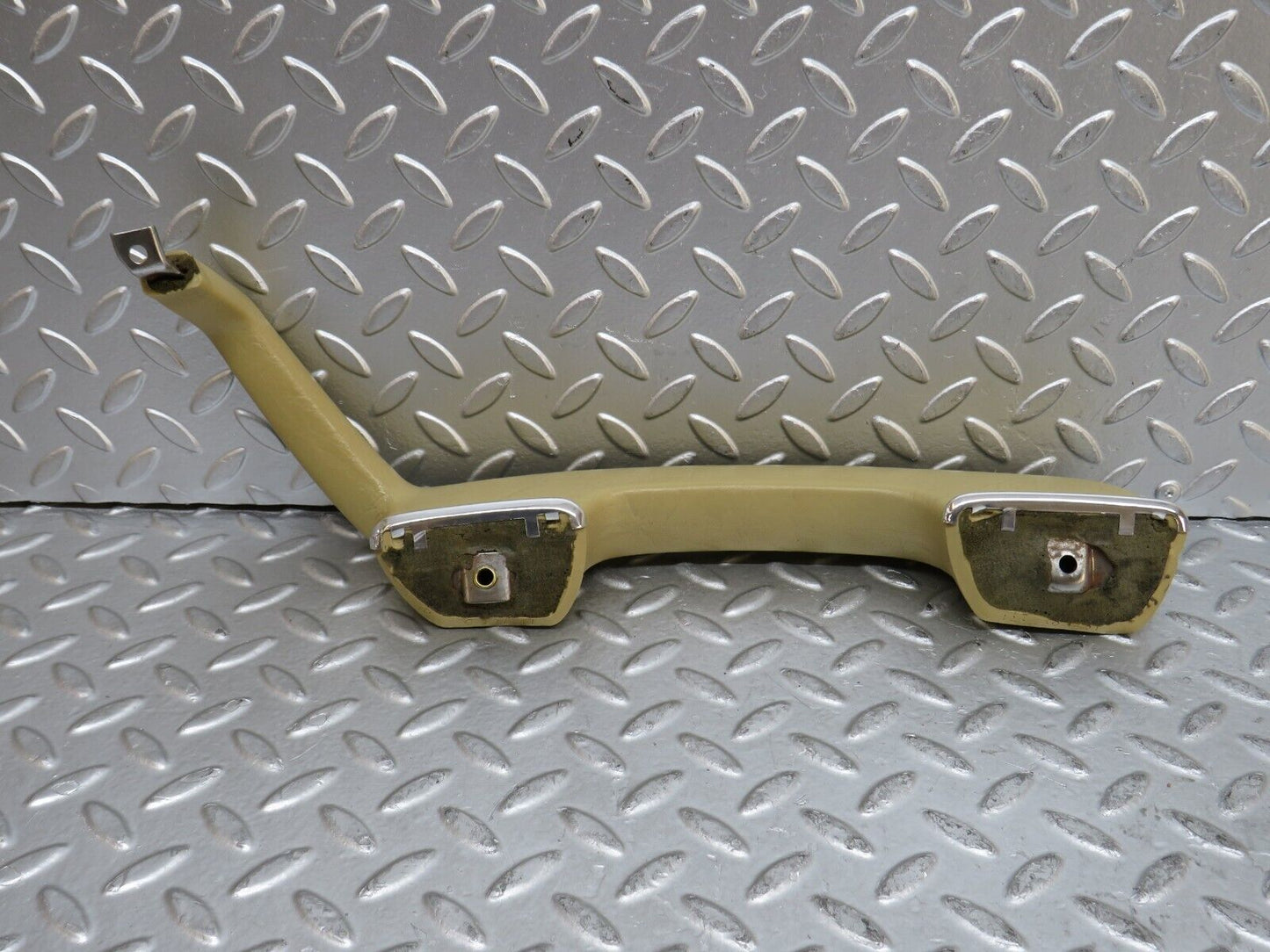 29653 Mercedes-Benz W123 230E Front Left Interior Door Handle 1239701701