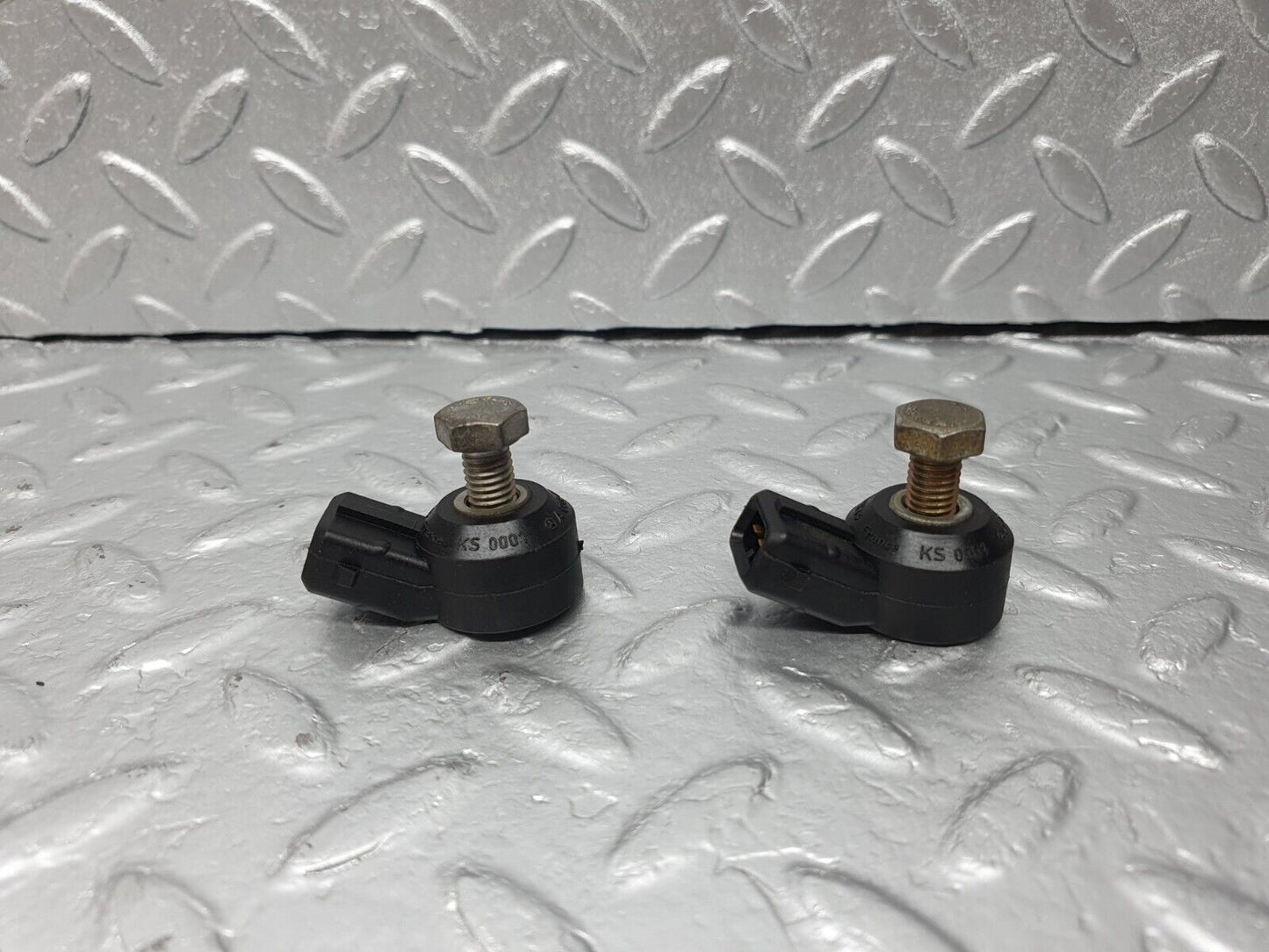 42250 Mercedes-Benz R129 320SL Coupe Knock Sensor Siemens 2X 0031538928