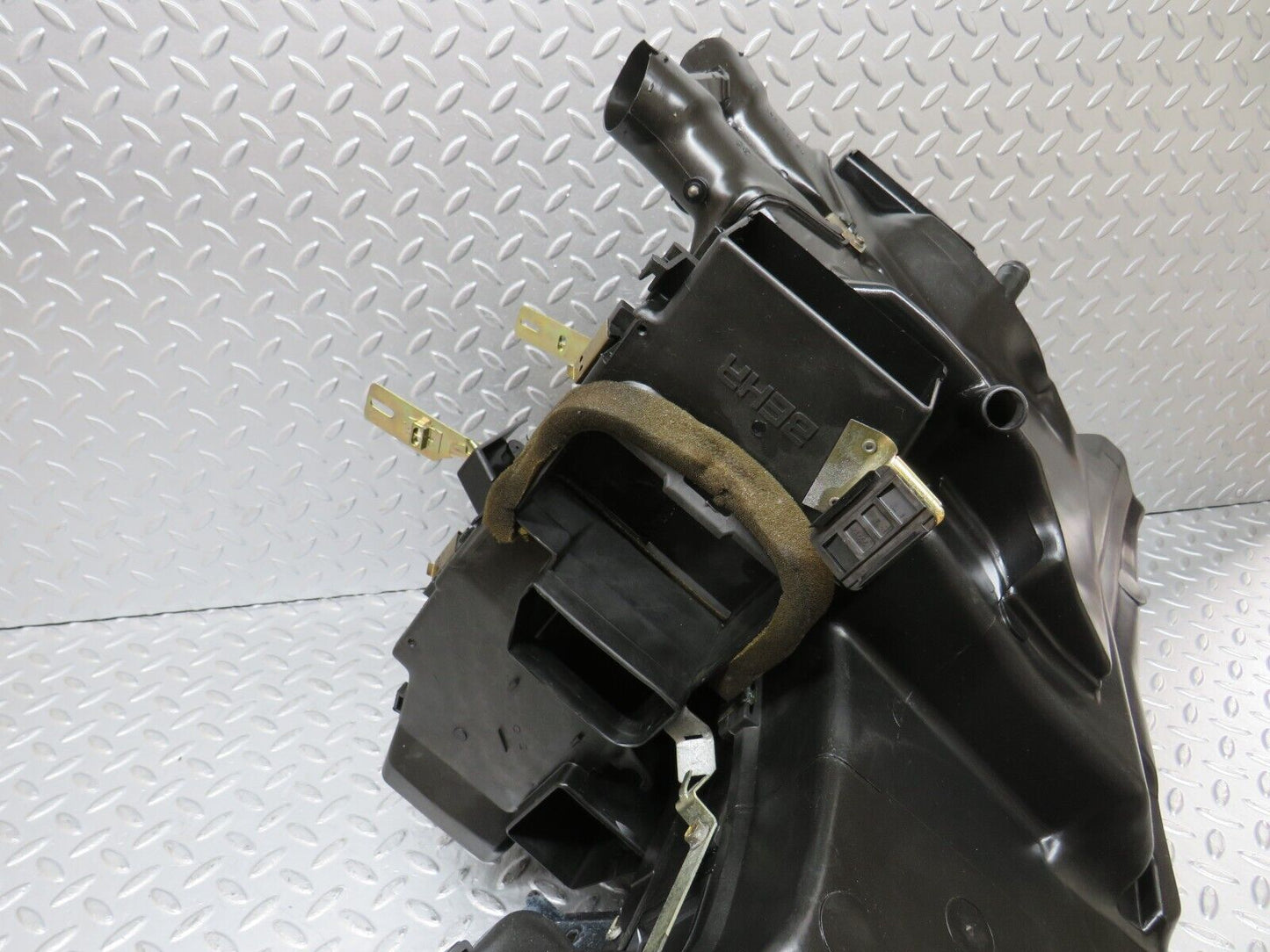 36315 Mercedes-Benz W126 420SE Heater Box Blower Housing Behr