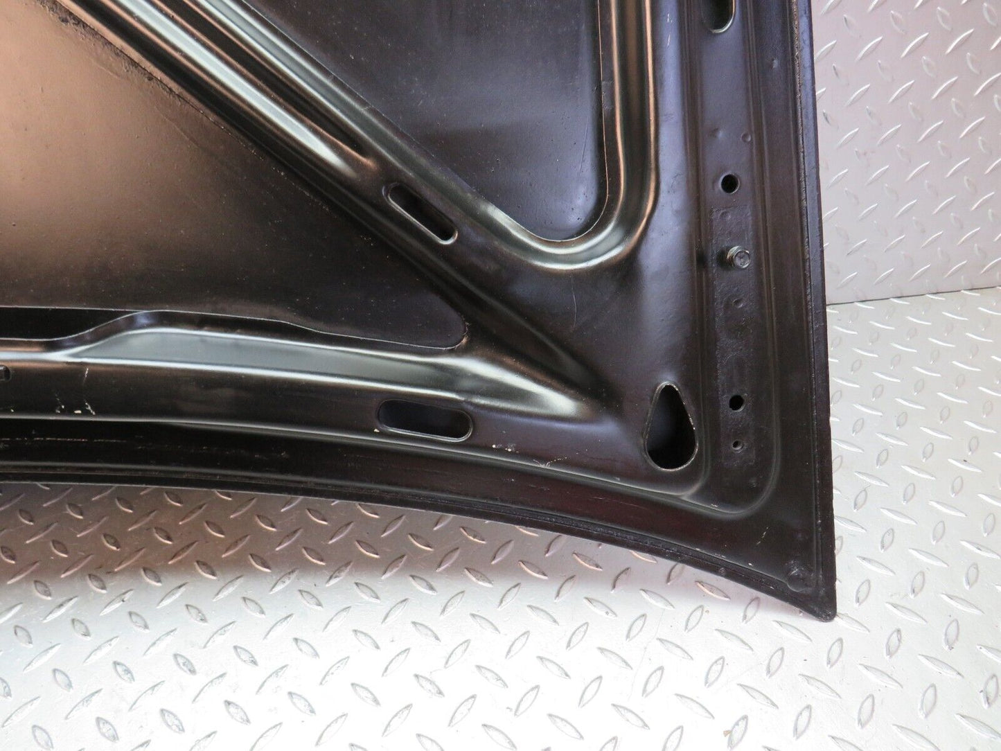 0117 Mercedes-Benz W116 350SE Boot Lid