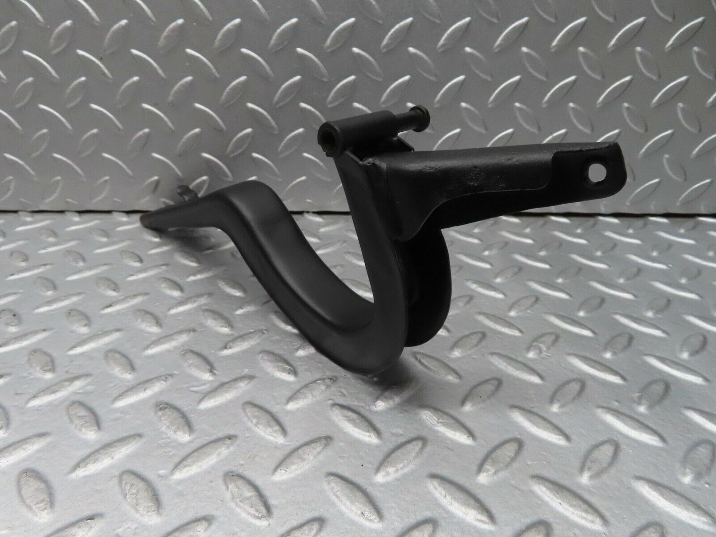16922 Mercedes-Benz C123 280CE Coupe Trunk Lid Hinge Left Side 1237500187