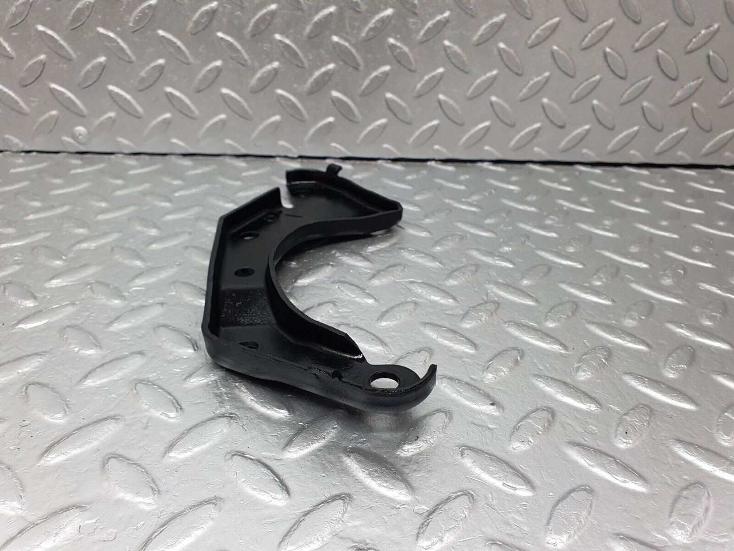 41505 Mercedes-Benz W124 200E Power Steering Pump Bracket
