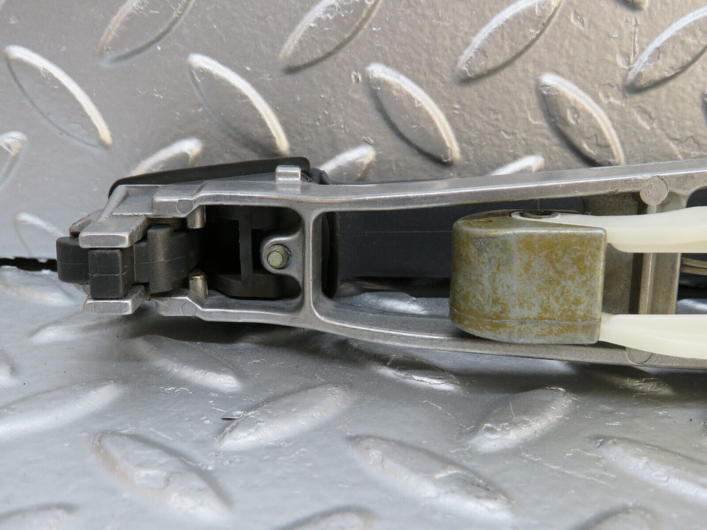29323 Mercedes-Benz W124 230E Rear Left Exterior Door Handle